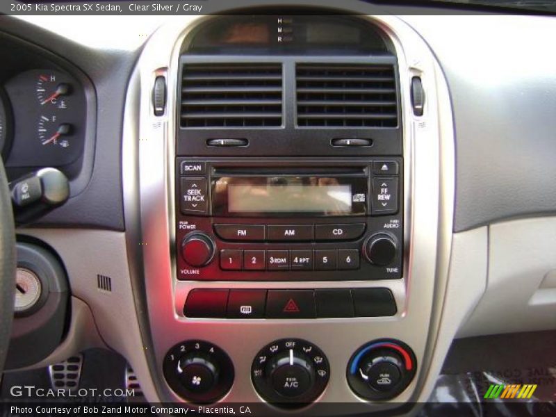 Clear Silver / Gray 2005 Kia Spectra SX Sedan
