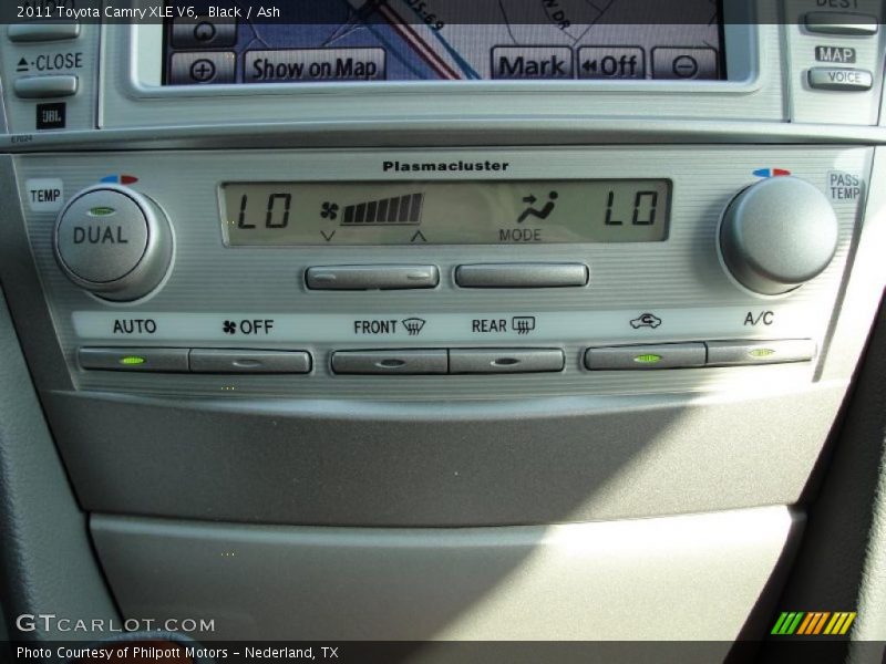 Black / Ash 2011 Toyota Camry XLE V6