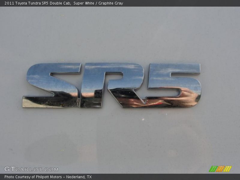 Super White / Graphite Gray 2011 Toyota Tundra SR5 Double Cab