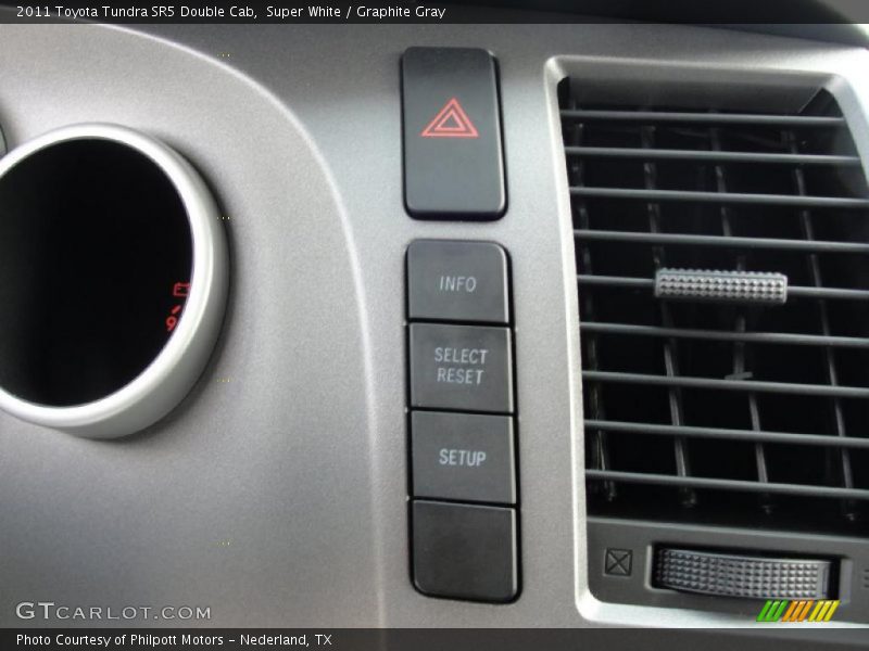 Super White / Graphite Gray 2011 Toyota Tundra SR5 Double Cab