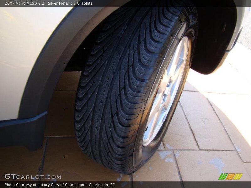 Silver Metallic / Graphite 2007 Volvo XC90 3.2