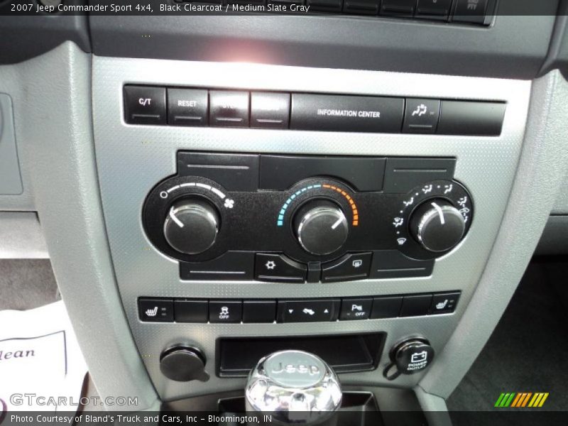 Black Clearcoat / Medium Slate Gray 2007 Jeep Commander Sport 4x4