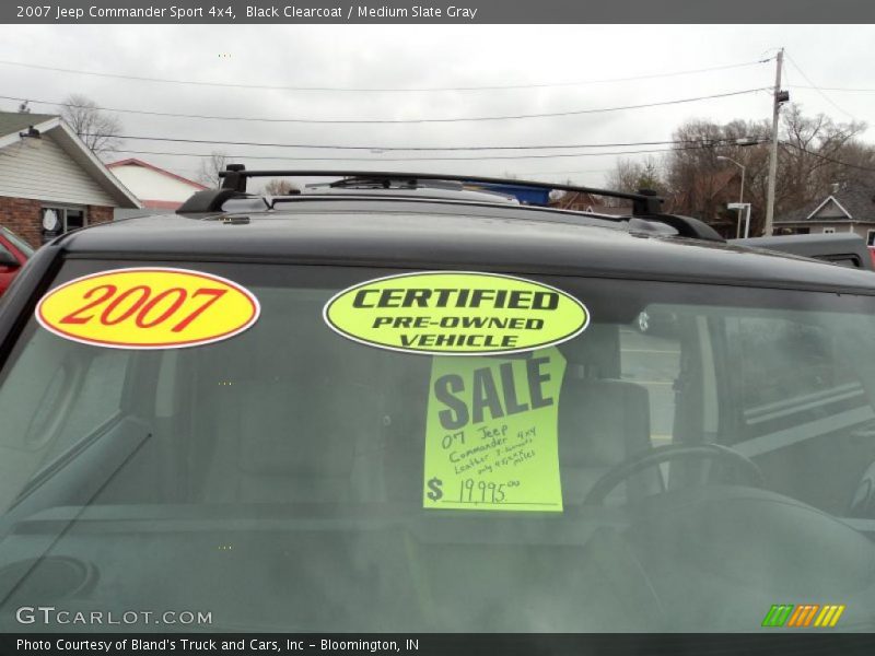 Black Clearcoat / Medium Slate Gray 2007 Jeep Commander Sport 4x4