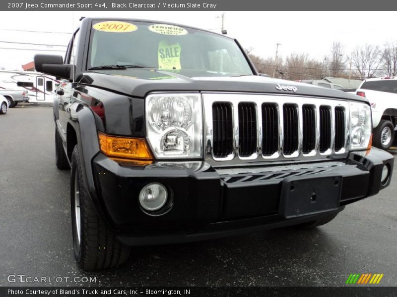 Black Clearcoat / Medium Slate Gray 2007 Jeep Commander Sport 4x4