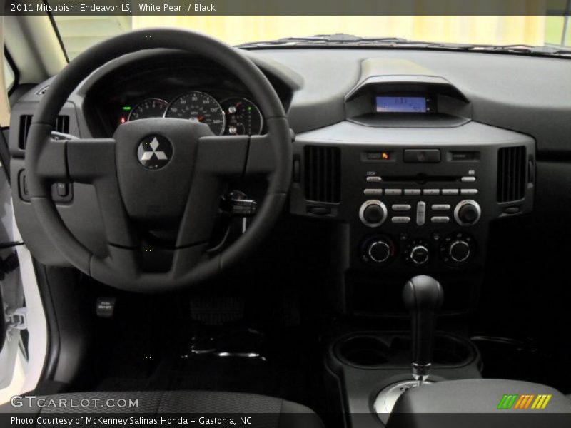 White Pearl / Black 2011 Mitsubishi Endeavor LS