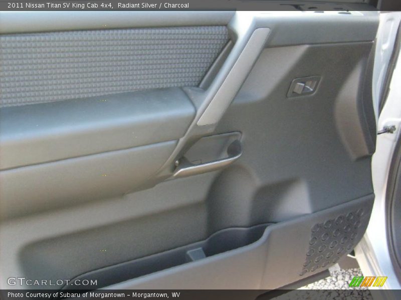 Radiant Silver / Charcoal 2011 Nissan Titan SV King Cab 4x4