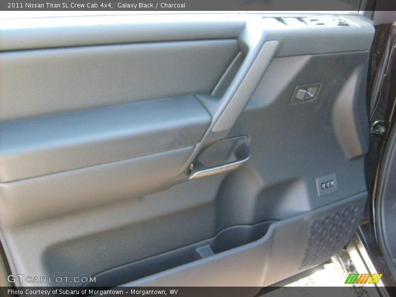 Door Panel of 2011 Titan SL Crew Cab 4x4