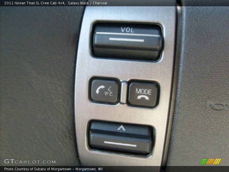 Controls of 2011 Titan SL Crew Cab 4x4
