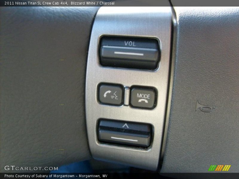 Controls of 2011 Titan SL Crew Cab 4x4