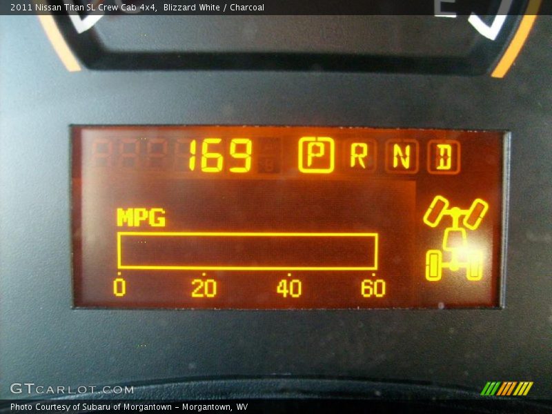 Blizzard White / Charcoal 2011 Nissan Titan SL Crew Cab 4x4