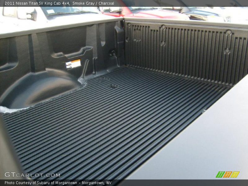  2011 Titan SV King Cab 4x4 Trunk