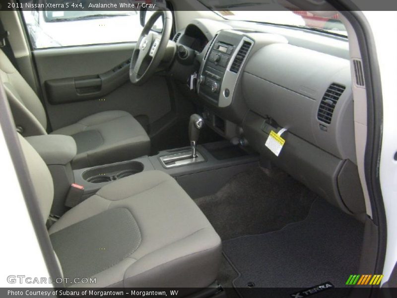Dashboard of 2011 Xterra S 4x4