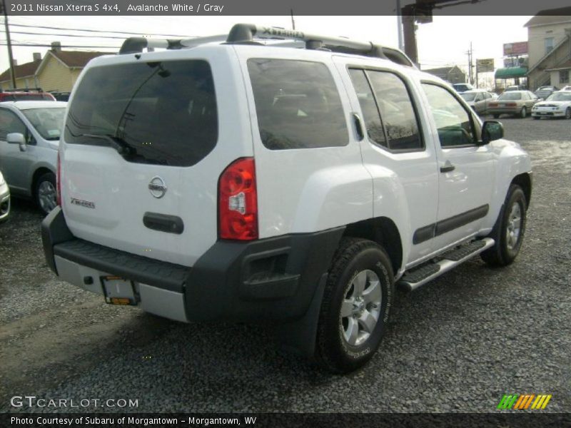Avalanche White / Gray 2011 Nissan Xterra S 4x4