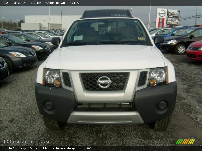  2011 Xterra S 4x4 Avalanche White