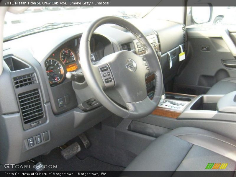  2011 Titan SL Crew Cab 4x4 Steering Wheel