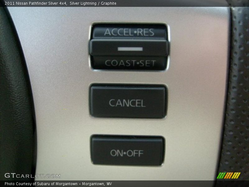 Controls of 2011 Pathfinder Silver 4x4