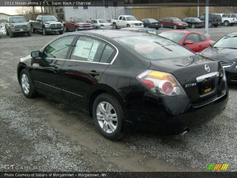 Super Black / Charcoal 2011 Nissan Altima 2.5 S
