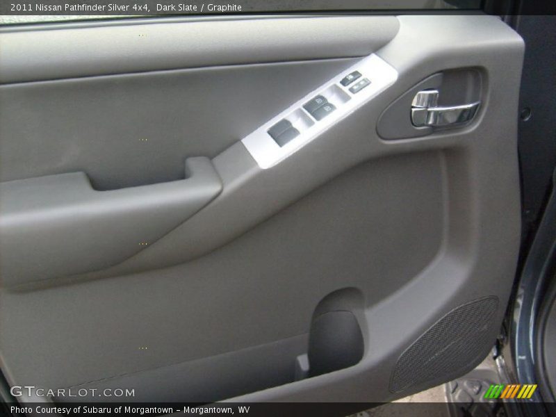 Door Panel of 2011 Pathfinder Silver 4x4