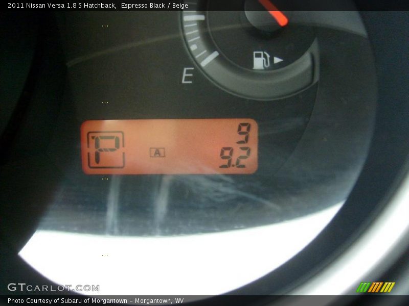 Espresso Black / Beige 2011 Nissan Versa 1.8 S Hatchback