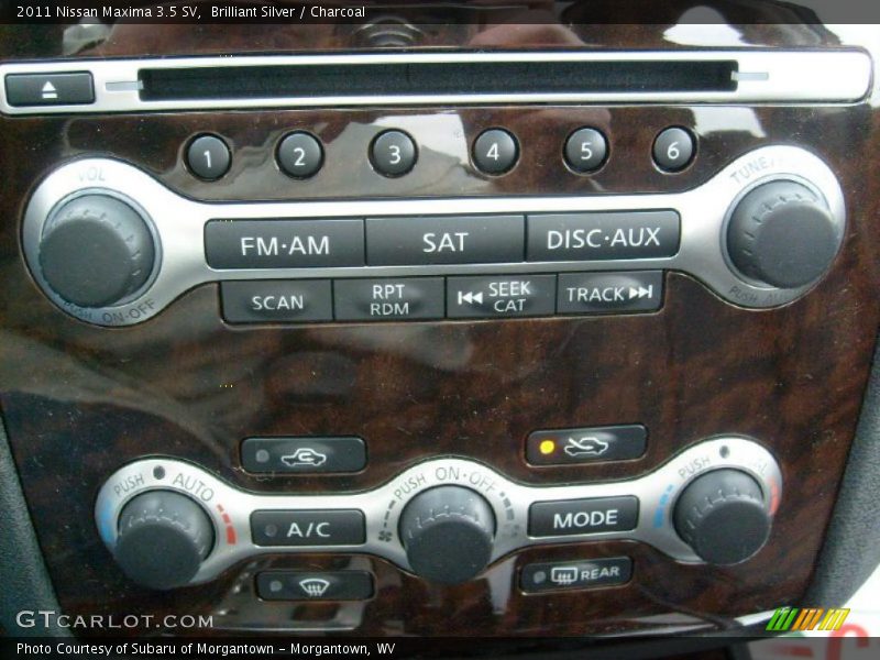 Brilliant Silver / Charcoal 2011 Nissan Maxima 3.5 SV