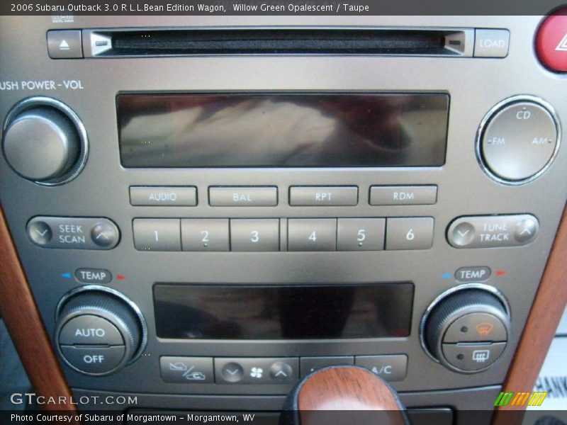 Controls of 2006 Outback 3.0 R L.L.Bean Edition Wagon