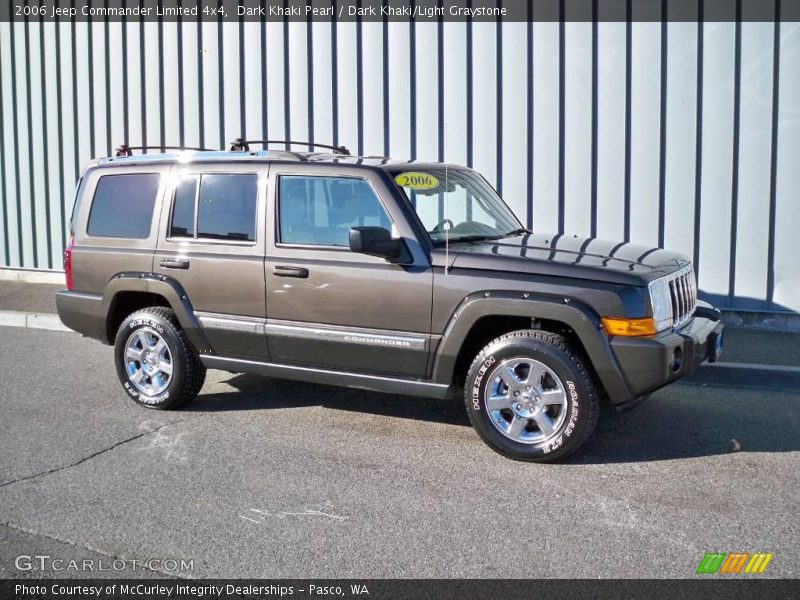 Dark Khaki Pearl / Dark Khaki/Light Graystone 2006 Jeep Commander Limited 4x4