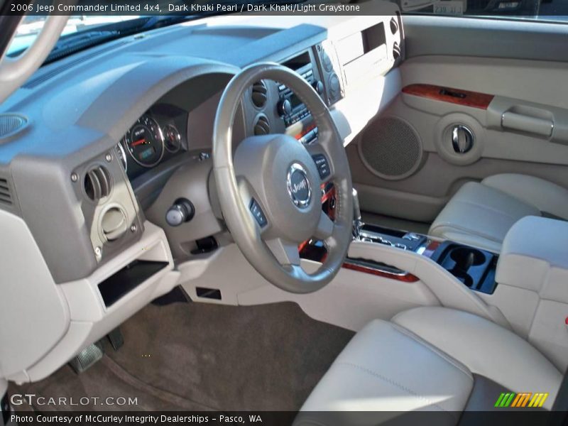 Dark Khaki Pearl / Dark Khaki/Light Graystone 2006 Jeep Commander Limited 4x4