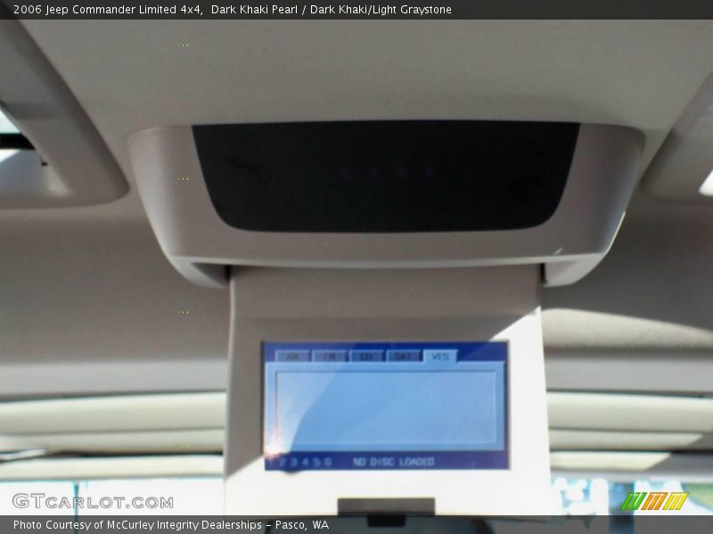 Dark Khaki Pearl / Dark Khaki/Light Graystone 2006 Jeep Commander Limited 4x4