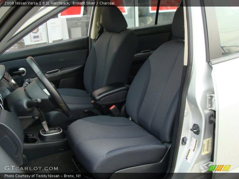 Brilliant Silver / Charcoal 2008 Nissan Versa 1.8 SL Hatchback