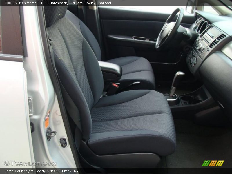 Brilliant Silver / Charcoal 2008 Nissan Versa 1.8 SL Hatchback