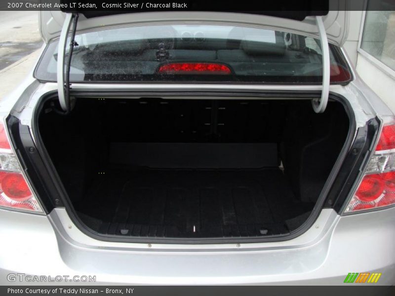  2007 Aveo LT Sedan Trunk