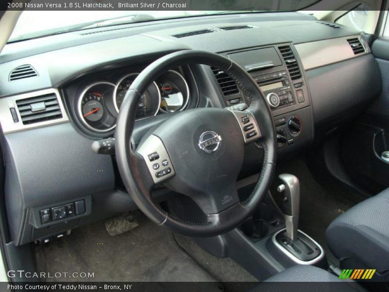 Brilliant Silver / Charcoal 2008 Nissan Versa 1.8 SL Hatchback