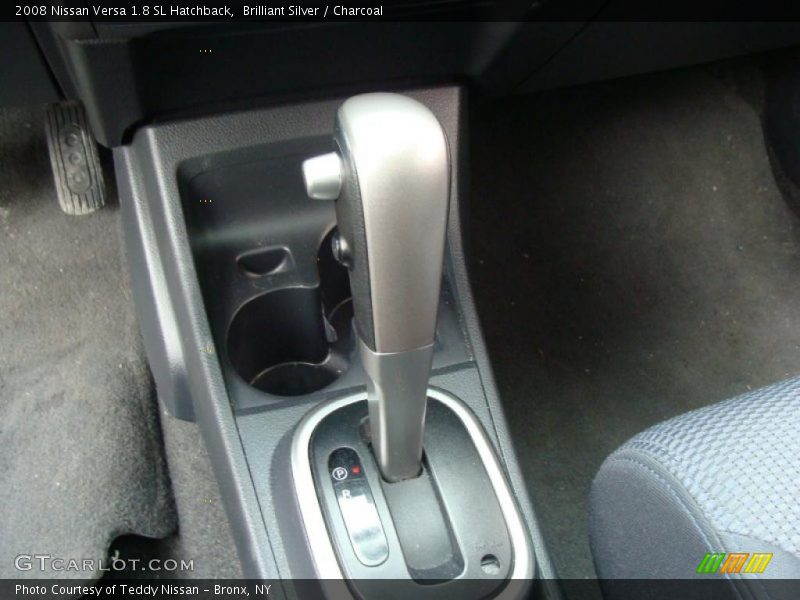 Brilliant Silver / Charcoal 2008 Nissan Versa 1.8 SL Hatchback
