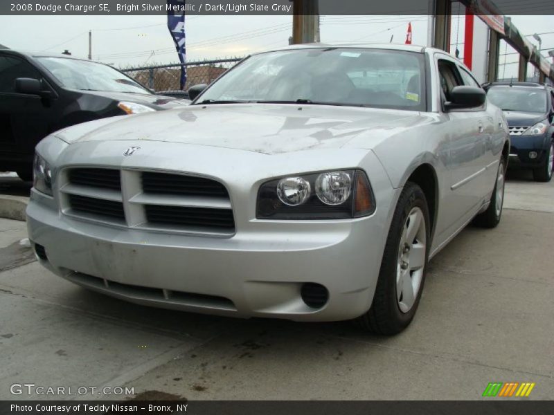 Bright Silver Metallic / Dark/Light Slate Gray 2008 Dodge Charger SE