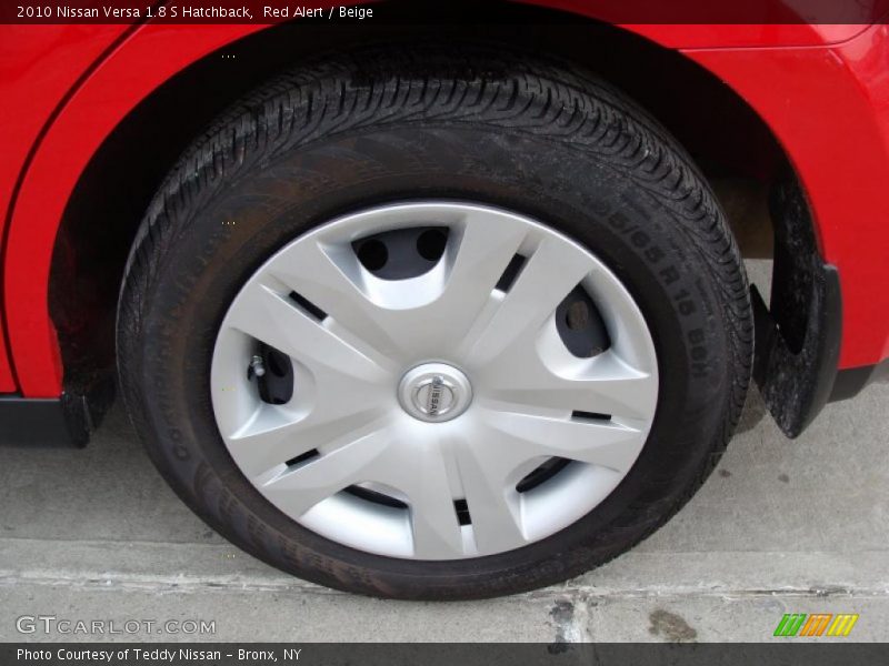 Red Alert / Beige 2010 Nissan Versa 1.8 S Hatchback