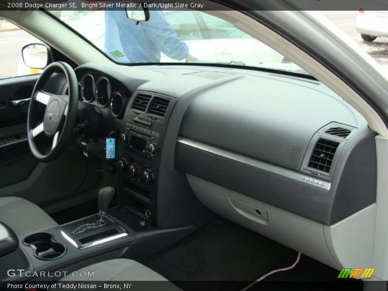 Bright Silver Metallic / Dark/Light Slate Gray 2008 Dodge Charger SE