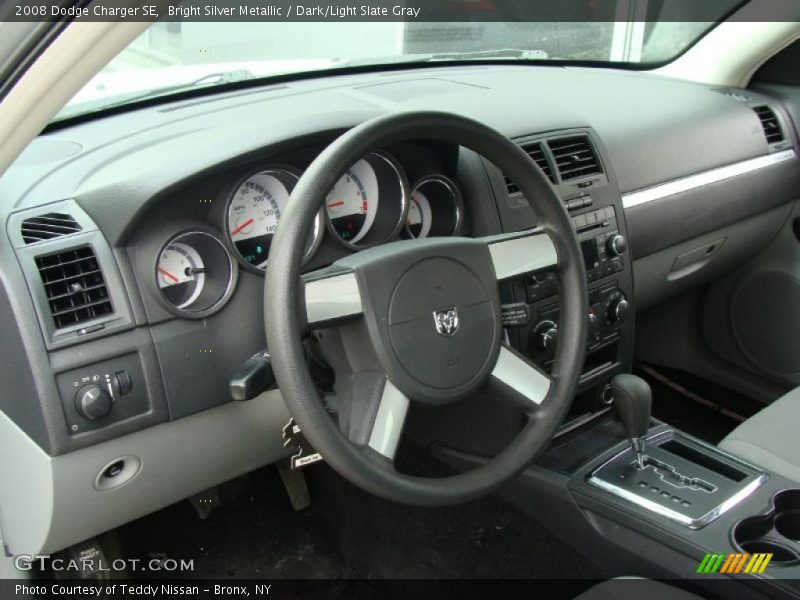 Bright Silver Metallic / Dark/Light Slate Gray 2008 Dodge Charger SE