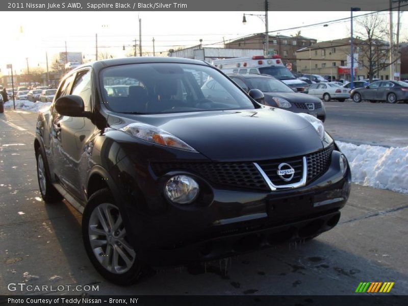 Sapphire Black / Black/Silver Trim 2011 Nissan Juke S AWD