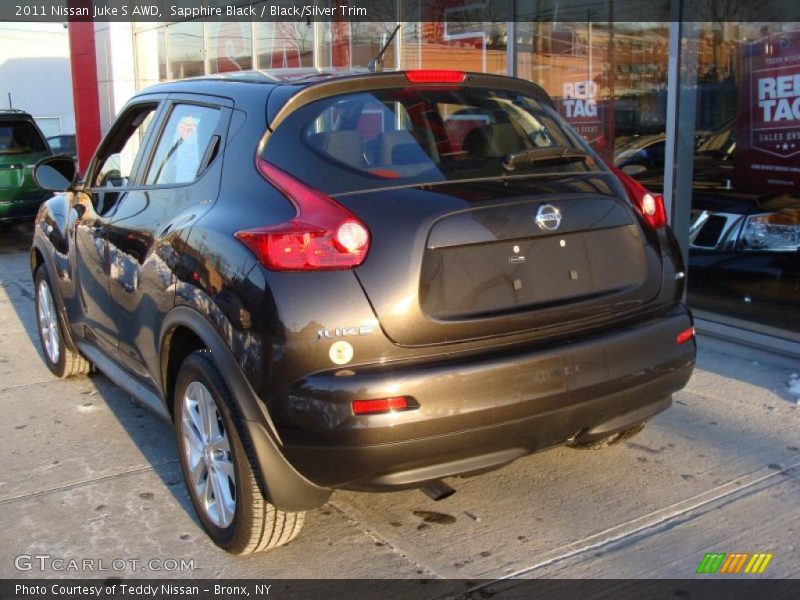 Sapphire Black / Black/Silver Trim 2011 Nissan Juke S AWD