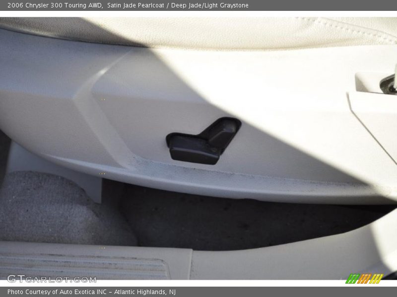 Satin Jade Pearlcoat / Deep Jade/Light Graystone 2006 Chrysler 300 Touring AWD