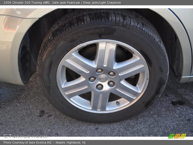  2006 300 Touring AWD Wheel