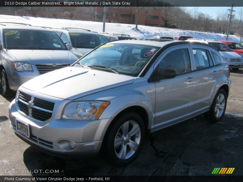 Bright Silver Metallic / Dark Slate Gray 2010 Dodge Caliber Mainstreet