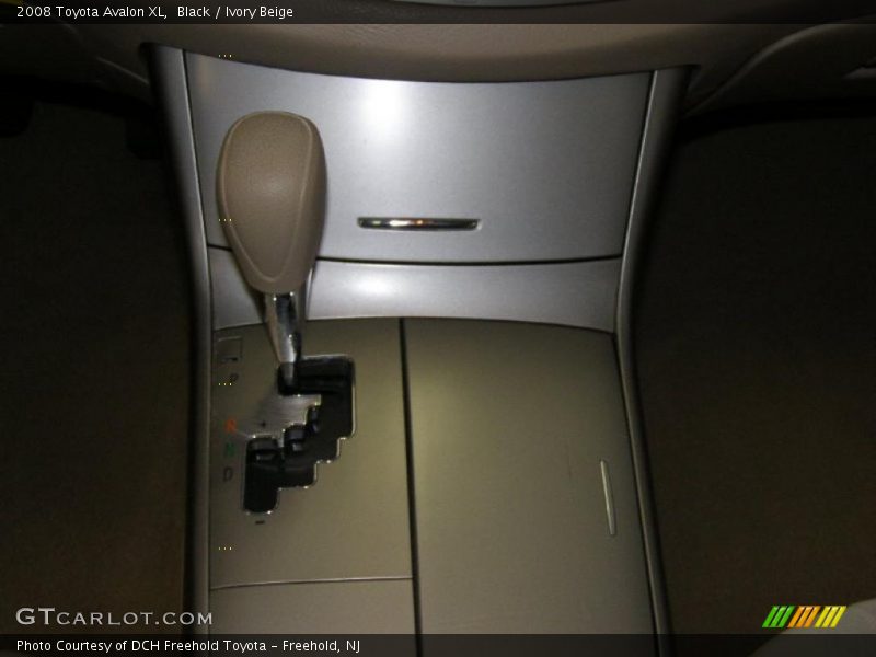 Black / Ivory Beige 2008 Toyota Avalon XL