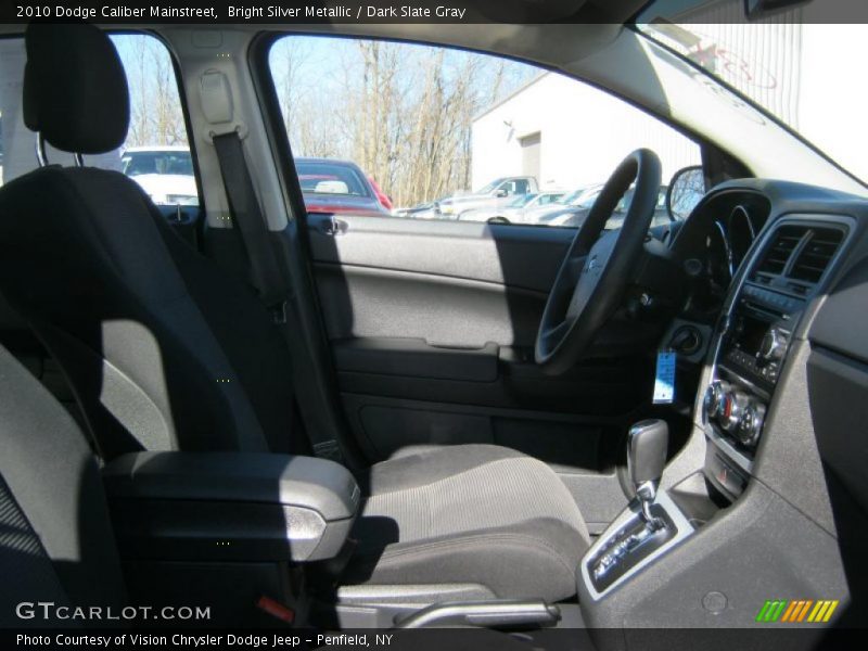 Bright Silver Metallic / Dark Slate Gray 2010 Dodge Caliber Mainstreet
