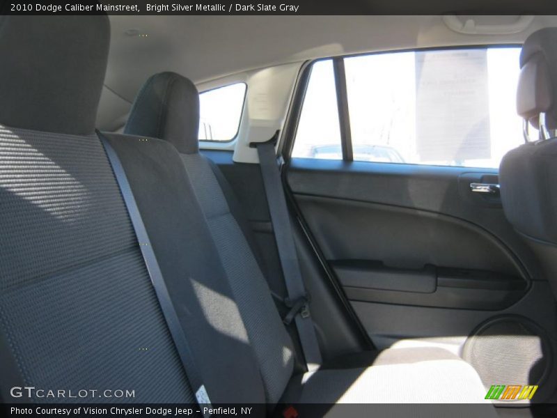 Bright Silver Metallic / Dark Slate Gray 2010 Dodge Caliber Mainstreet