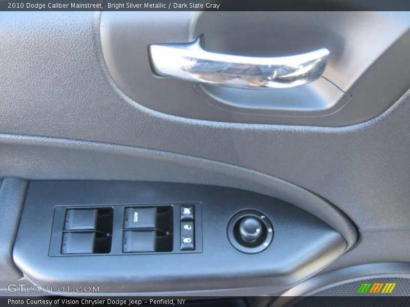 Bright Silver Metallic / Dark Slate Gray 2010 Dodge Caliber Mainstreet