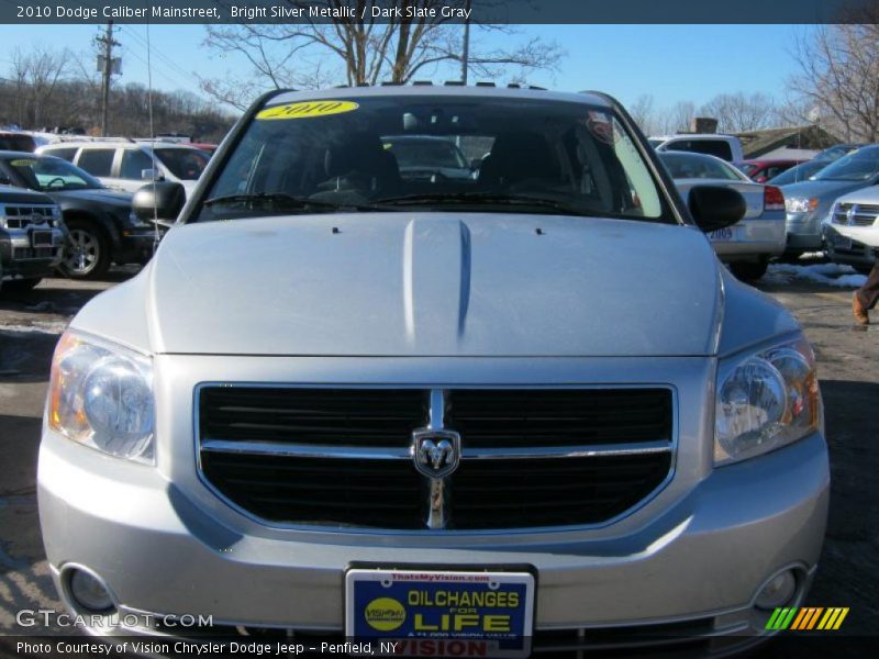 Bright Silver Metallic / Dark Slate Gray 2010 Dodge Caliber Mainstreet
