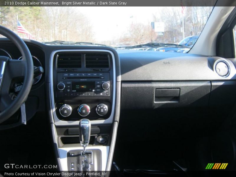 Bright Silver Metallic / Dark Slate Gray 2010 Dodge Caliber Mainstreet
