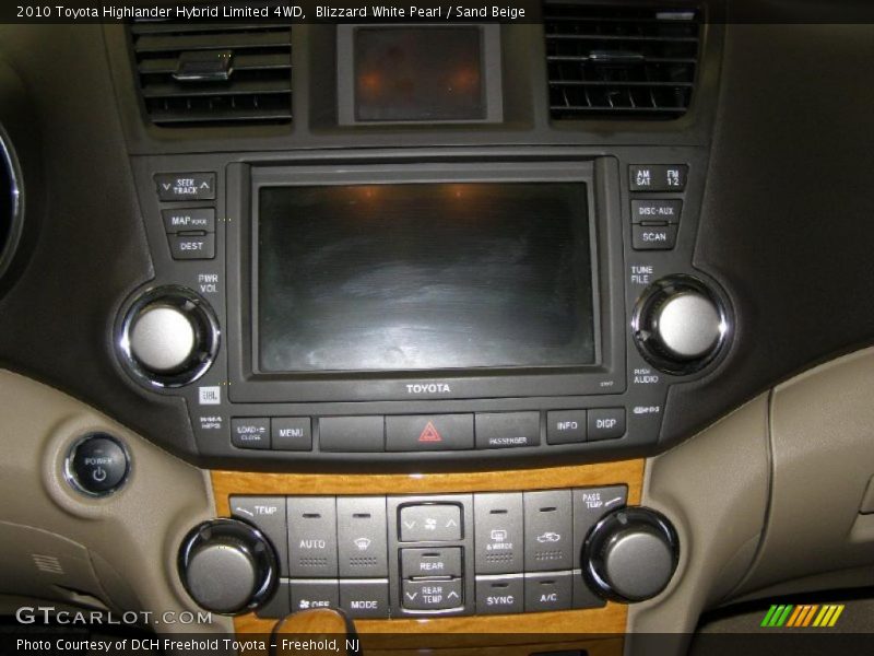 Controls of 2010 Highlander Hybrid Limited 4WD