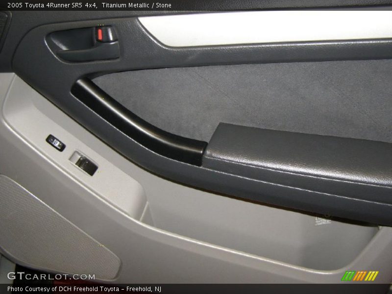 Titanium Metallic / Stone 2005 Toyota 4Runner SR5 4x4